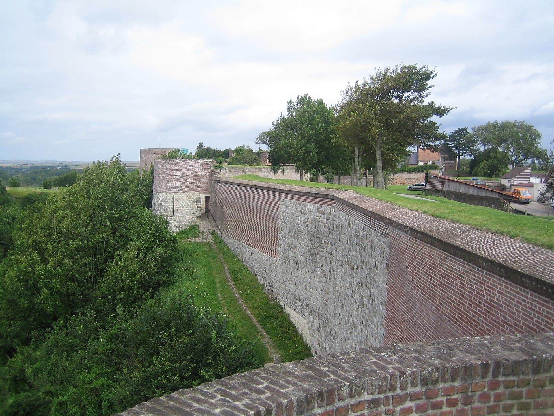 Que faire à Montreuil-sur-Mer ? Balades et sorties gourmandes